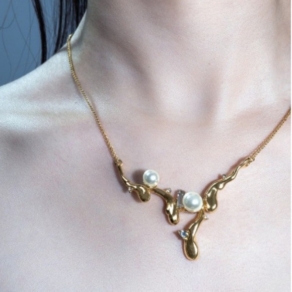 Alexis Bittar Crystal & Pearl Filigree Bib Necklace - Picture 7 of 7